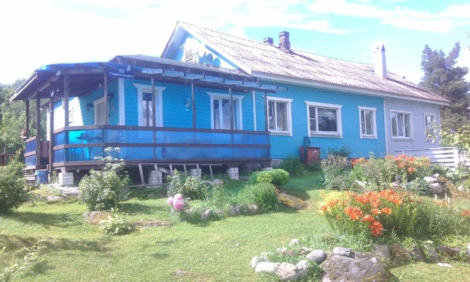 Tarulinna House | Top-Rated U Ladogi: Relax with Hot Tub & Kitchen Amenities
