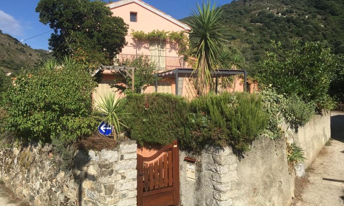 Santa-Maria-Figaniella House | Pet-Friendly U Parasu with Ocean View and Family Amenities