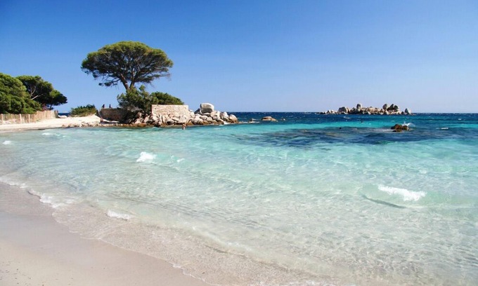 Porto-Vecchio House | Oceanfront U Pirellu Résidence with Pool & Spa Amenities