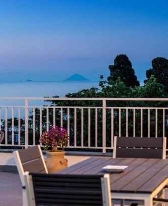 Patti Apartment | Oceanfront Bliss at U Preiu - Casa Petra, Rated 10/10