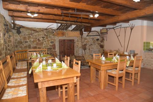 Frantiskovy Lazne House | Budget-Friendly Stay at U Slunecne Brany with Kitchen Access