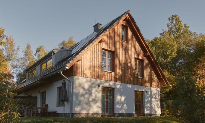 Jindrichov Apartment | Discover U Staré hájenky: Guest Rated 9.5/10 & Family-Friendly