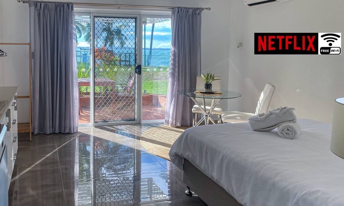 Dolphin Heads Resort | Relaxing Escape at U121 Sunset Bliss with Pool & Spa