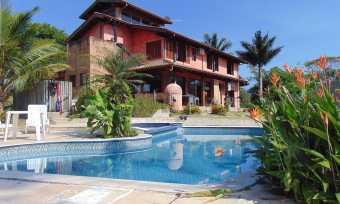 Tenorio House | Ubatuba Tenório Beach: Family Retreat with Ocean View Pool