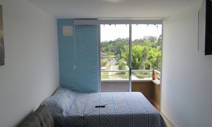 Marinilla Apartment | Prime Location Hotel in Marinilla with Great Transport Access