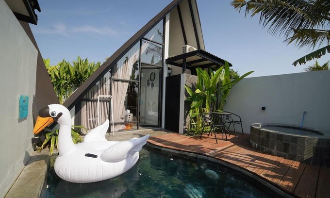 Mlati Villa | Premier Ubu Villa Coconut 103 with Pool in Yogyakarta