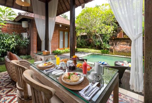 Sayan Resort | Elegant Ubud Raya Villa: Family-Friendly, Breakfast Included