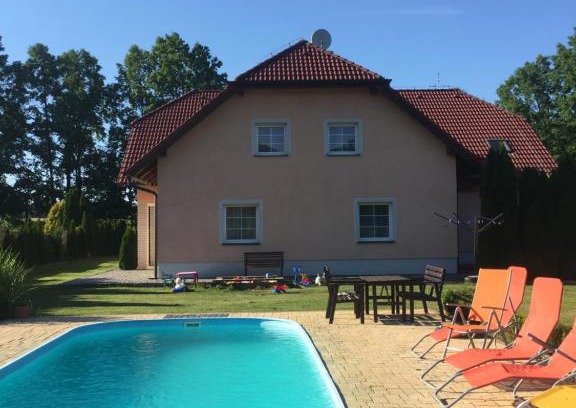 Spoli House | Pet-Friendly Retreat with Pool at Ubytování Mája