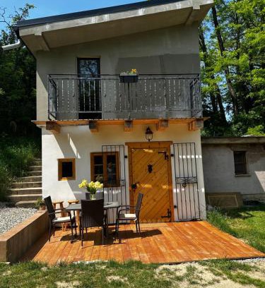 Prace Apartment | Pet-Friendly Getaway at Ubytování na sklípku, Rated 9.7