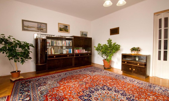 Trebon House | Oceanfront Retreat Near Spas with Exceptional Guest Rating