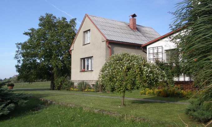 Celadna House | Eco-Friendly Stay at Ubytování u Přadků with Hot Tub