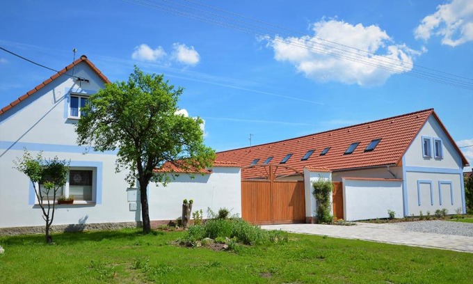 Domanin House | Relaxing Retreat near Ubytování za kapličkou with Spa & Pool