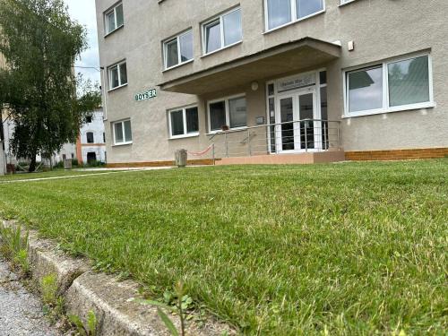 Velky Saris Apartment | Budget-Friendly Stay at Ubytovňa Mlyn: Family & Kitchen Amenities