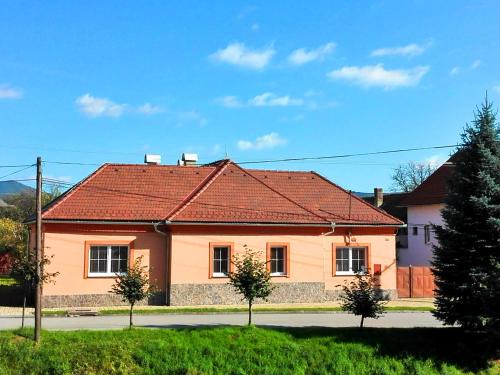 Krasnohorske Podhradie House | Explore Comfort at Ubytovanie Betty - Rated 9/10 by Guests