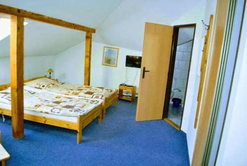 Drienica House | Family-Friendly Getaway at Ubytovanie Zencuch with Kitchen