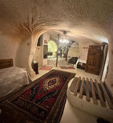 Uchisar House | Explore Uchisar Cave House: Pet-Friendly & Accessible Stay