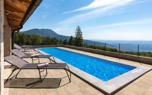 Lupoglav House | Reconnect with Nature at Učka Park Mountain Hideaway