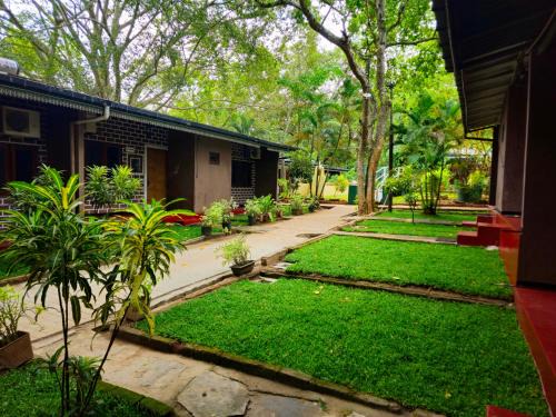 Udawalawa Resort | Udawalawe Safari Village by Plateeno