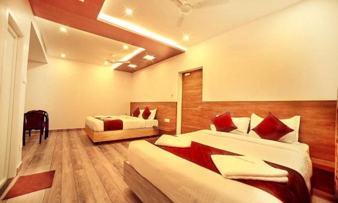 Velankanni Hotel | Budget-Friendly Udhayam Inn with Complimentary Breakfast
