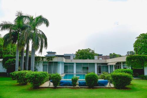 Sat Bari Villa | Udman Luxe Villa Chattarpur