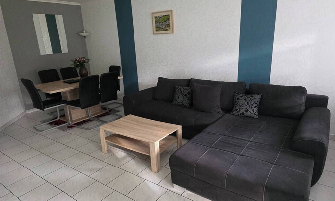 Uhler Apartment | Uhler hoilday apartments with large garden