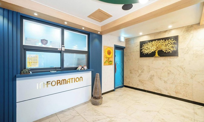 Uiryeong Hotel | Eco-Friendly Uiryeong Crystal with Breakfast & Family Amenities