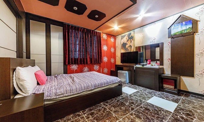 Uiryeong Hotel | Eco-Friendly Uiryeong Venice with Family-Friendly Amenities