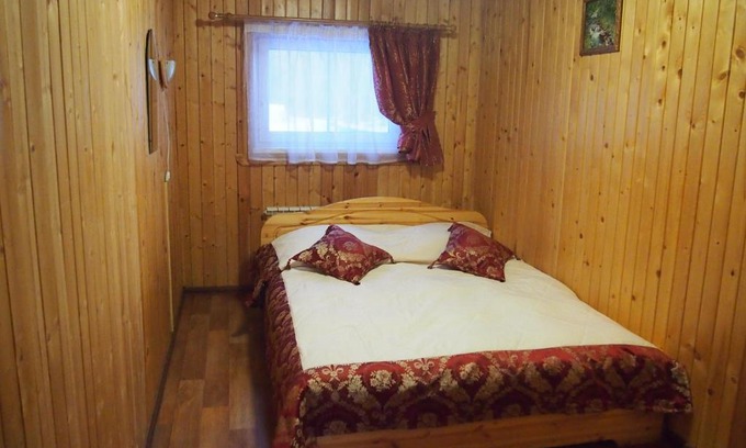 Uleyma House | Pet-Friendly Uleyma Holiday Home with Hot Tub & Breakfast