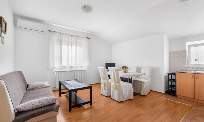 Buici Apartment | Discover Ulika Buici: Family-Friendly Retreat in Buići