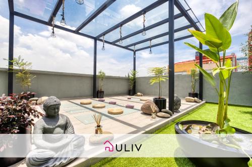 Granada Apartment | Pet-Friendly Retreat at ULIV Apartments Polanco, 4-Star Rating