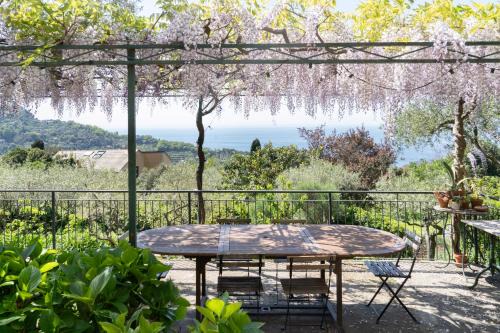 Camogli Villa | Experience Uliveto: Family-Friendly 4-Star Getaway