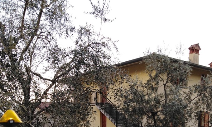 Zorzino Apartment | ULIVI TERRA apartment sleeps 6 in Riva Di Solto - Lake Iseo, Bergamo