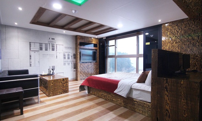 Buk Hotel | Eco-Friendly Uljin Yes: Family-Oriented Stay with Breakfast