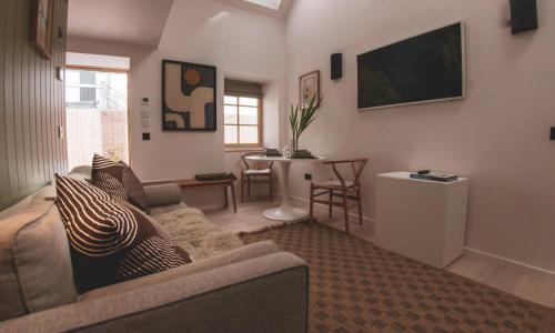 Ebost Apartment | Ullinish Apartments at Ullinish House