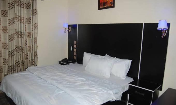 Osogbo Hotel | Discover Ultimate Groove Hotel with Pool & Breakfast
