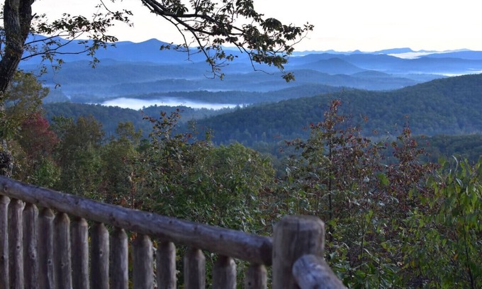 Helen Cabin | Ultimate Log Cabin Getaway with Hot Tub & Mountain Views