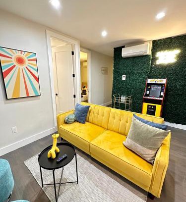 East Harlem Apartment | Ultimate NYC Experience 3 bedroom with Game