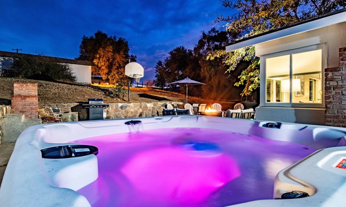 Ahwahnee House | Ultimate Relaxation Retreat: Game Room & Hot Tub Awaits
