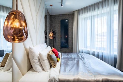 Erzsebetvaros Apartment | Ultra Central Luxury