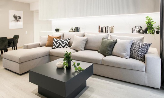 Nea Smirni Apartment | Modern 4-Bedroom Apartment in Athens - Guest Rated 9/10