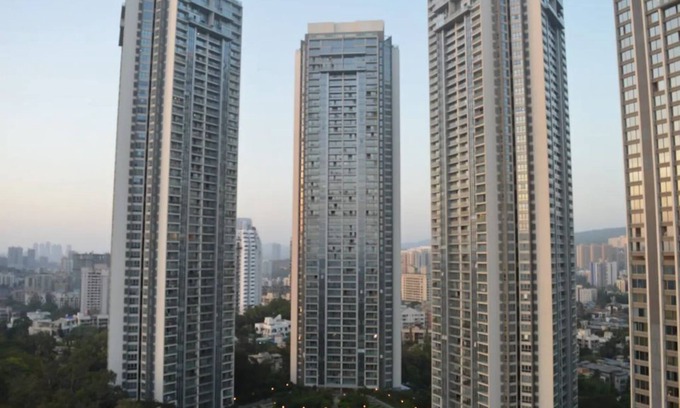 Malad East House | Elegant 3BHK Apartment in Oberoi Garden City with Pool