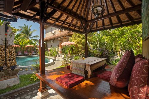 Ubud City-Centre House | Relax at Uma Sari Cottage: Oceanfront Retreat with Pool