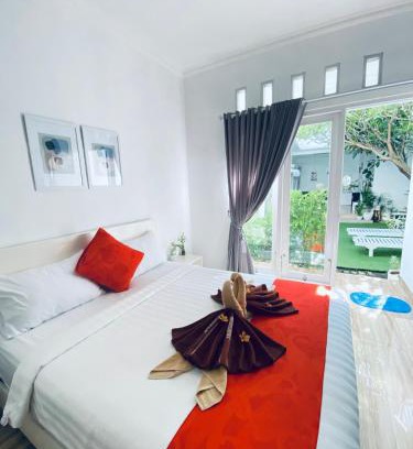 Sampalan House | Guest Favorite: Umah Putih with a 9/10 Review Score