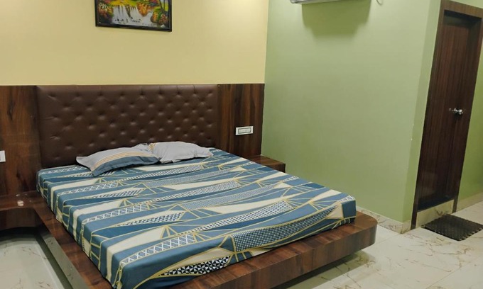 Sualkuchi Cabin | Umas Regency