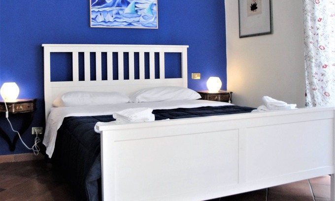 Naples City Centre Apartment | Pet-Friendly Umberto I Holiday House with Amazing Amenities