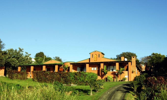 Port St Johns House | Relax at Umzimvubu Retreat Guest House with Breakfast Options
