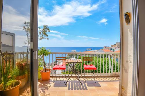 Endoume Apartment | Un Balcon Sur La Mediterranée: 4-Star Oceanfront Escape