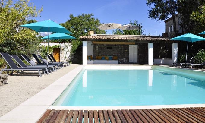 Les Vans Villa | Discover Paradise at Un je ne sais quoi de paradis Hotel