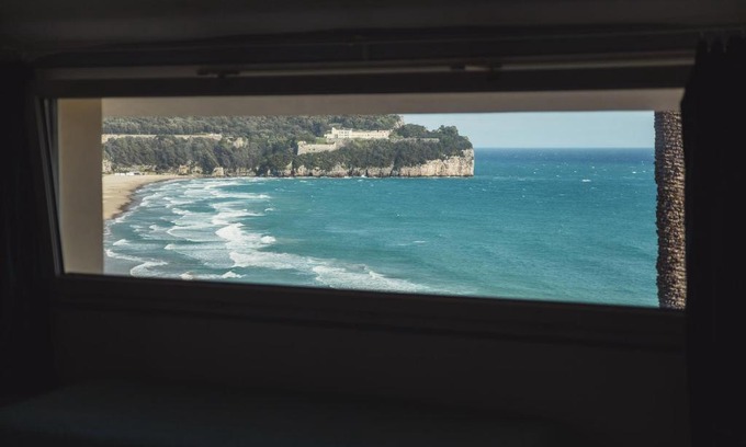 Gaeta Apartment | Experience Scenic Comfort at Un letto a Gaeta Apartments