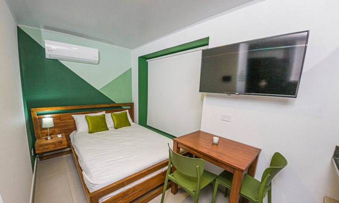Catedral Apartment | Central Location with Essential Comforts for Your Stay
